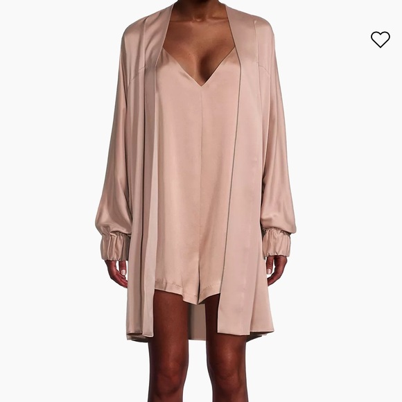 Lunya Short Washable Silk Robe (sold out color) - Picture 5 of 12